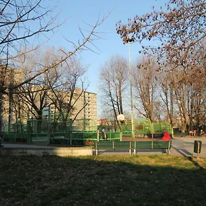 Apartamento Milano: Accogliente In Zona Comoda